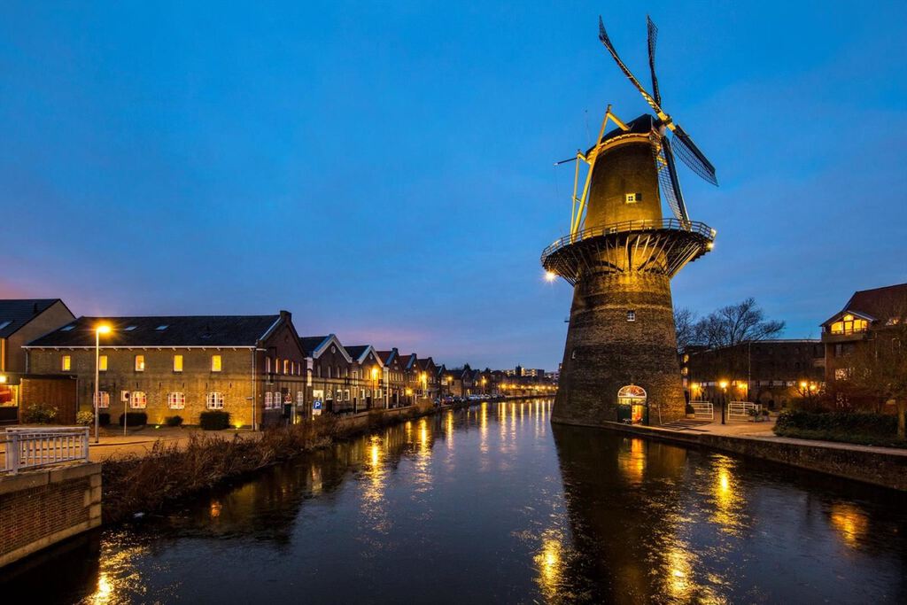 Schiedam molen Noord -Magische paddenstoelen ceremonie voor personen buiten Nederland