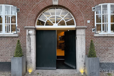 https://triptherapie.nl/wp-content/uploads/2020/01/Voordeur-loft.avif